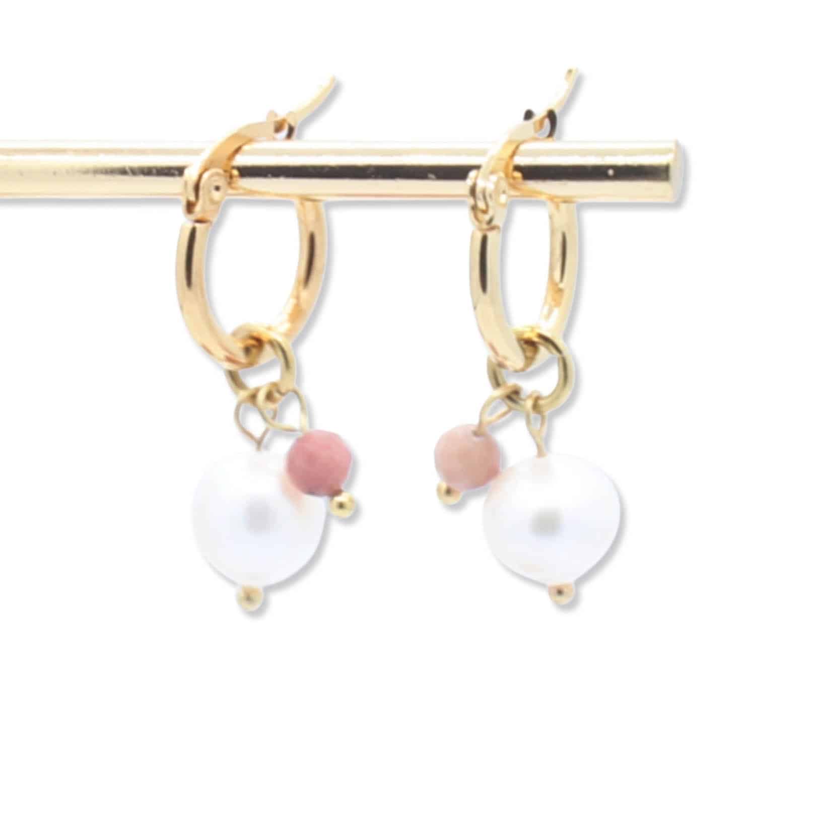 Gouden ringen met roze kraal en parel - Chiara